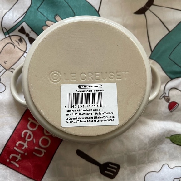 La Creuset Mini Round Cocotte 8oz- BOTTOM ONLY- NO LID - Picture 2 of 8